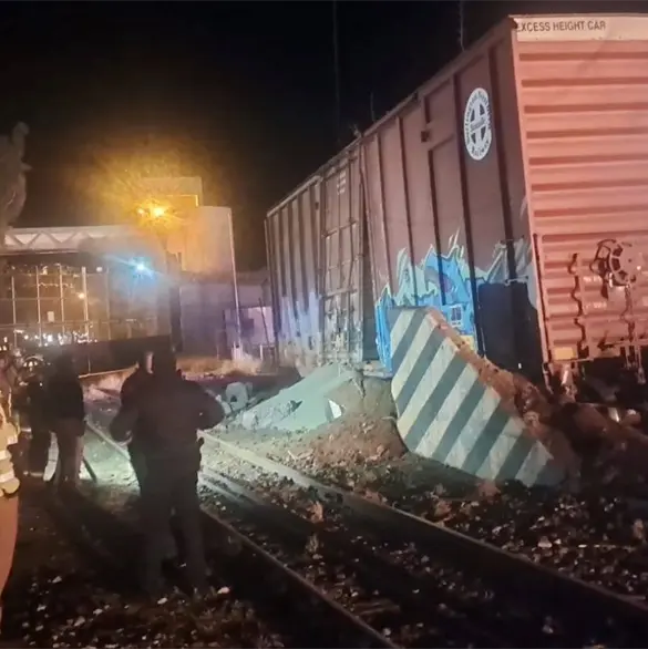 Vag&oacute;n de Ferromex sin control recorre Nogales y se detiene a metros de la frontera con EE.UU.