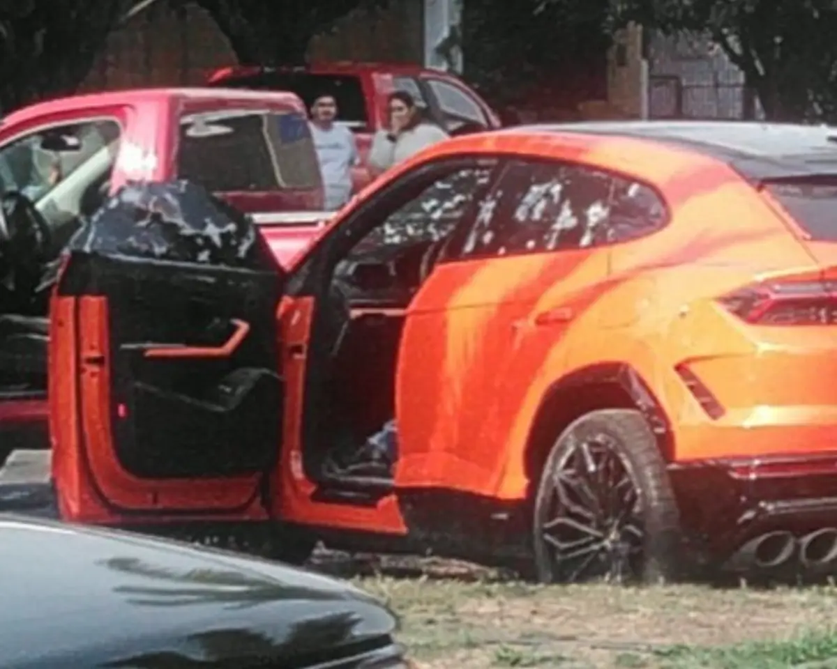 La mañana del 29 de diciembre, Alberto Prieto Valencia se desplazaba en un Lamborghini Urus acompañado de su hija y escoltas privados cuando fue interceptado por un comando armado. X.