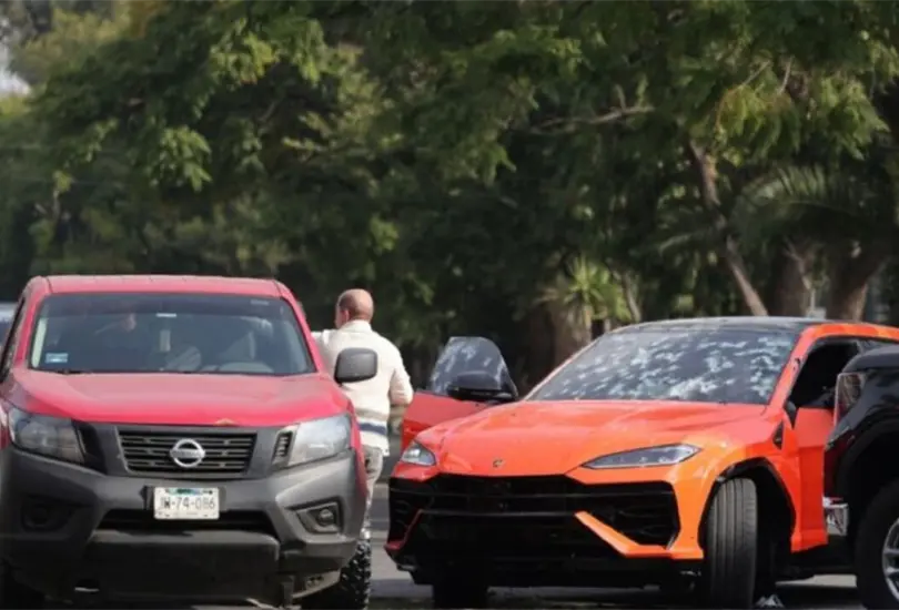 Im&aacute;genes del Lamborghini Urus evidencian la violencia del ataque armado contra Alberto "El Prieto" en Zapopan.