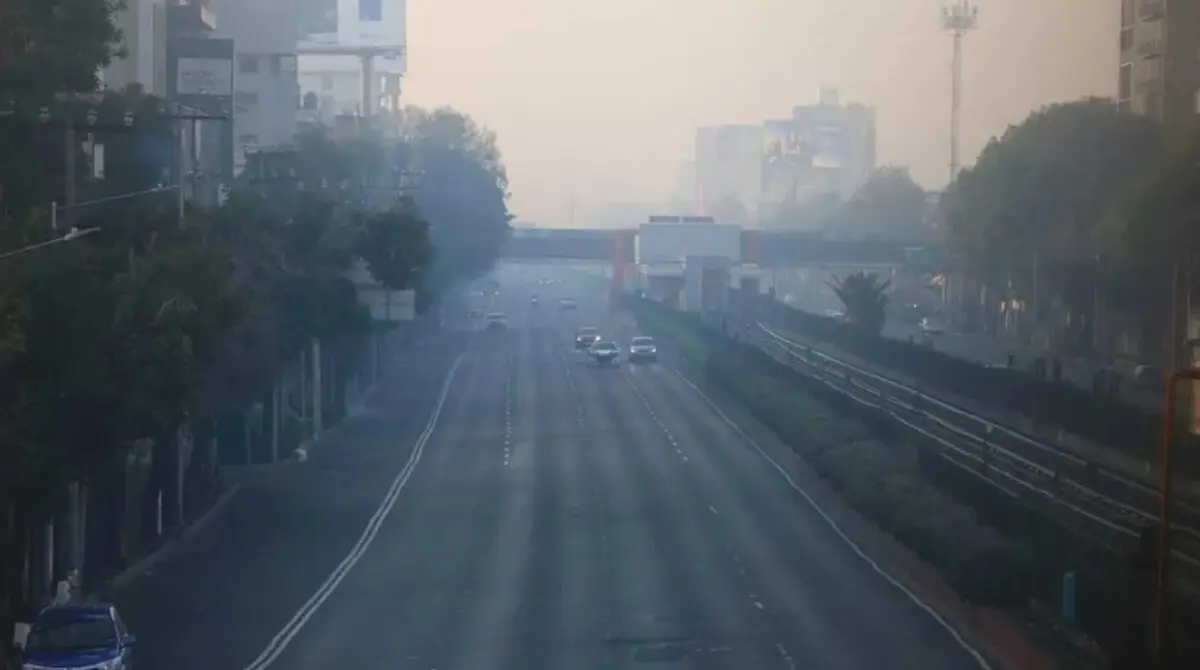  La contingencia ambiental activa el Doble Hoy No Circula en el Valle de México, ¿qué autos circulan HOYY 1 de enero? 