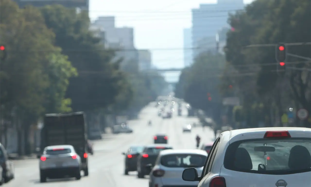  El año inició con contingencia ambiental y así queda el hoy no circula. 