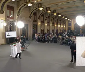 "Uy, est&aacute; temblando": As&iacute; evacuaron Palacio Nacional en plena ma&ntilde;anera de Sheinbaum por el sismo