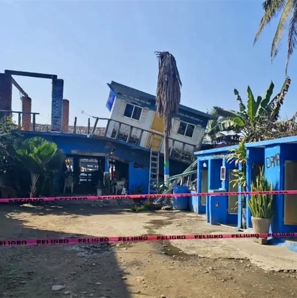 Do&ntilde;a Goya lo perdi&oacute; todo: un sismo de 6.5 destruy&oacute; su restaurante en Barra Vieja, Acapulco