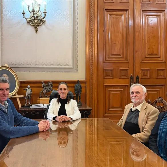 Sheinbaum se re&uacute;ne con intelectuales para fortalecer di&aacute;logo en nueva etapa gubernamental