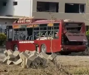 Autobuses calcinados y bases militares destruidas: así amaneció Venezuela tras ataque de Trump Autobuses calcinados y bases militares destruidas: así amaneció Venezuela tras ataque de Trump