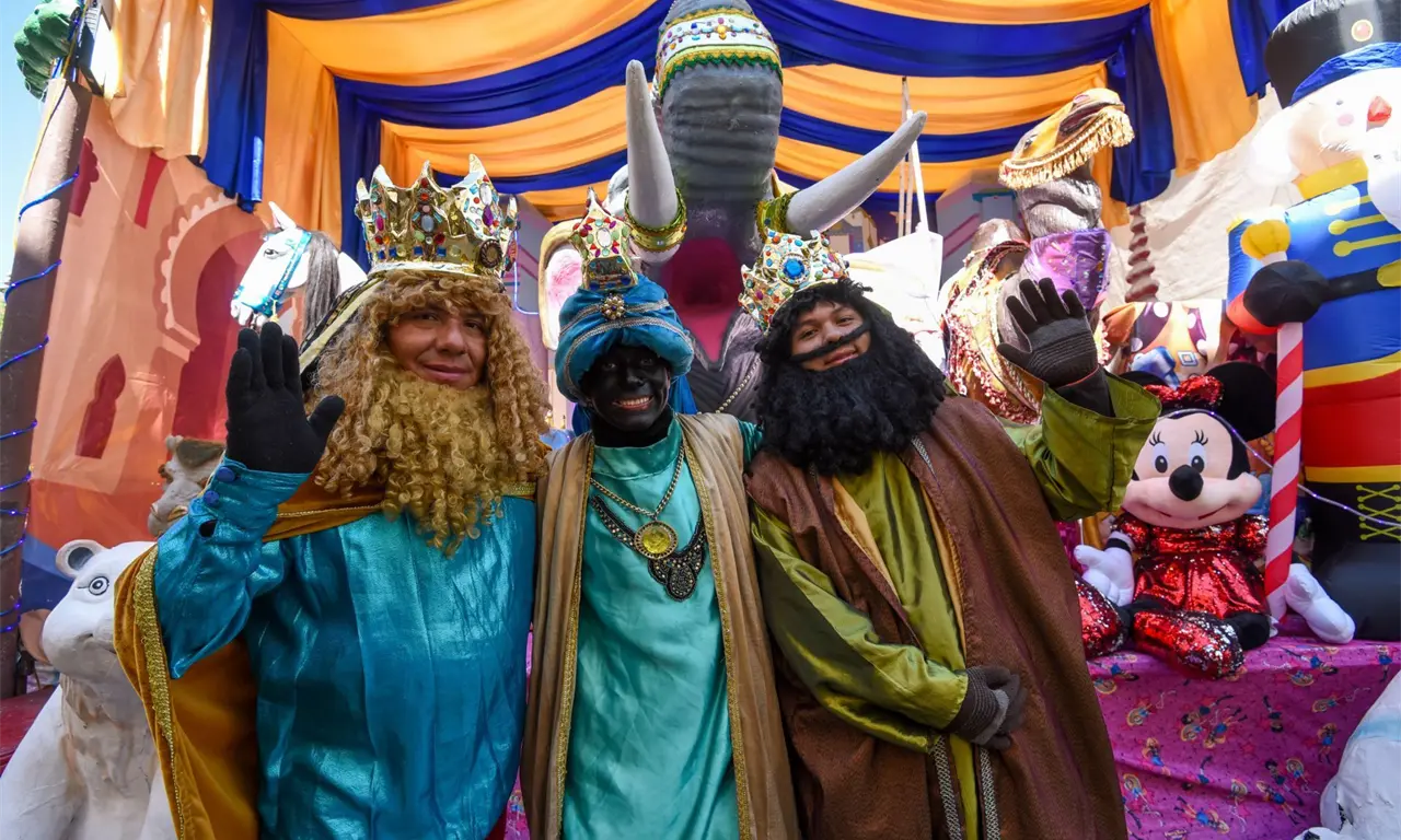  Metrobús, Trolebús y RTP amplían servicio nocturno por el Día de Reyes en CDMX 