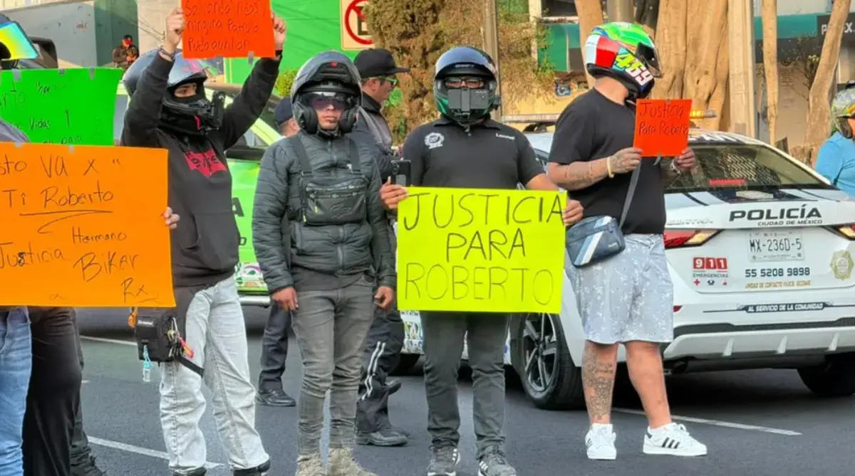 Roberto Hernández, el motociclista que murió arrollado en la alcaldía Iztapalapa, fue recordado por sus familiares, quienes ahora exigen justicia. Especial