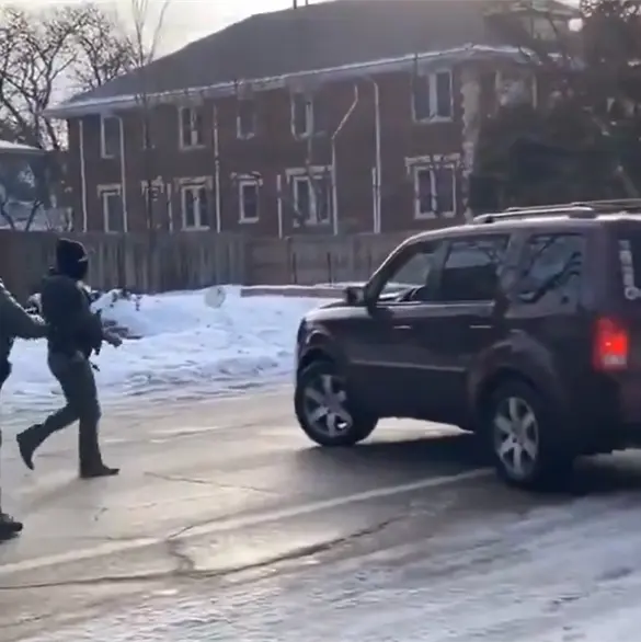 Agente de ICE asesina a tiros a mujer durante redada migratoria en Minneapolis; alcalde acusa uso imprudente de la fuerza Agente de ICE asesina a tiros a mujer durante redada migratoria en Minneapolis; alcalde acusa uso imprudente de la fuerza