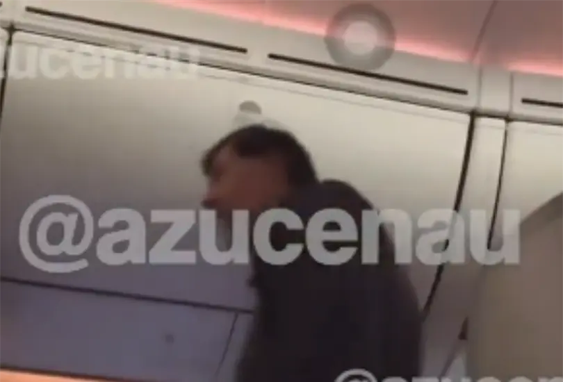 Este tipo de boleto incluye prioridad al documentar equipaje, abordaje preferencial, un menú exclusivo y un asiento con mayor espacio. Este tipo de boleto incluye prioridad al documentar equipaje, abordaje preferencial, un menú exclusivo y un asiento con mayor espacio.