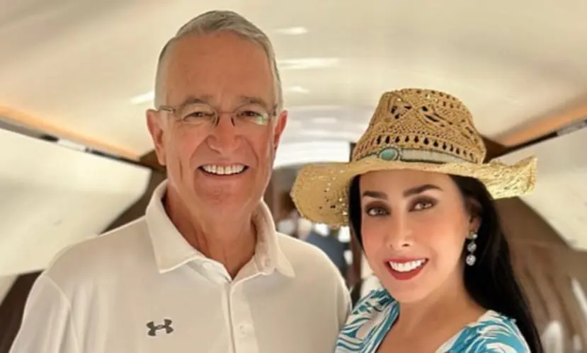 Tras ocupar varios puestos, fue nombrada directora de ventas nacionales.