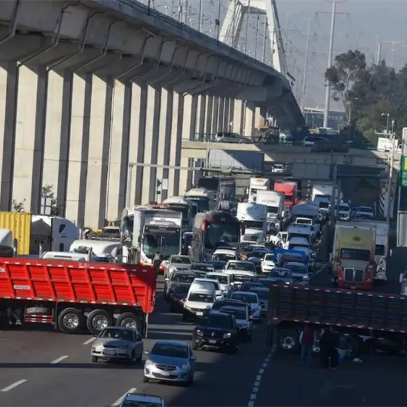 Mega bloqueo de transportistas en Edomex: qu&eacute; vialidades ser&aacute;n afectadas este 13 de enero