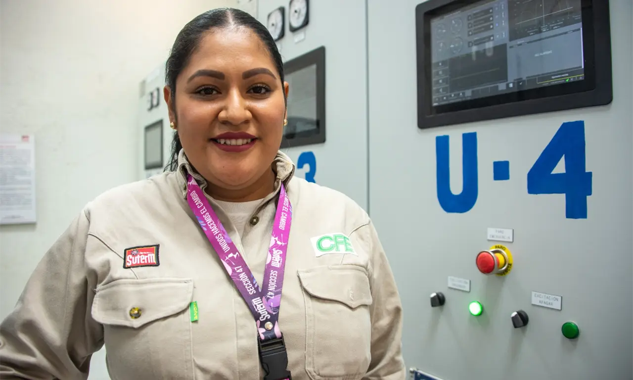  Ellas impulsan la energía en México: mujeres al frente de la CFE 