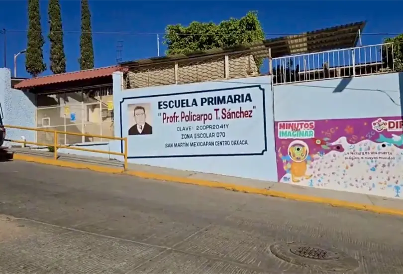 Regreso a clases termina en tragedia: maestro muere de un infarto en primaria de Oaxaca