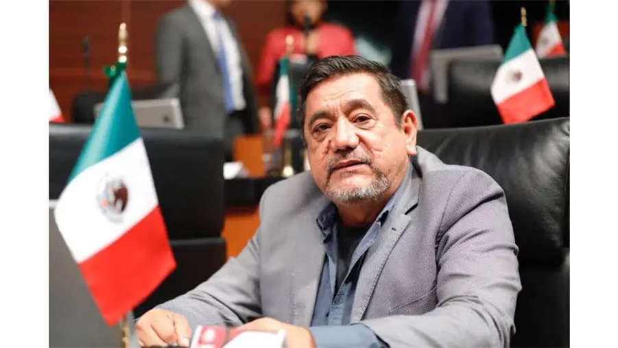 Canasta de preservativos para F&eacute;lix Salgado Macedonio: el regalo de cumplea&ntilde;os que caus&oacute; pol&eacute;mica