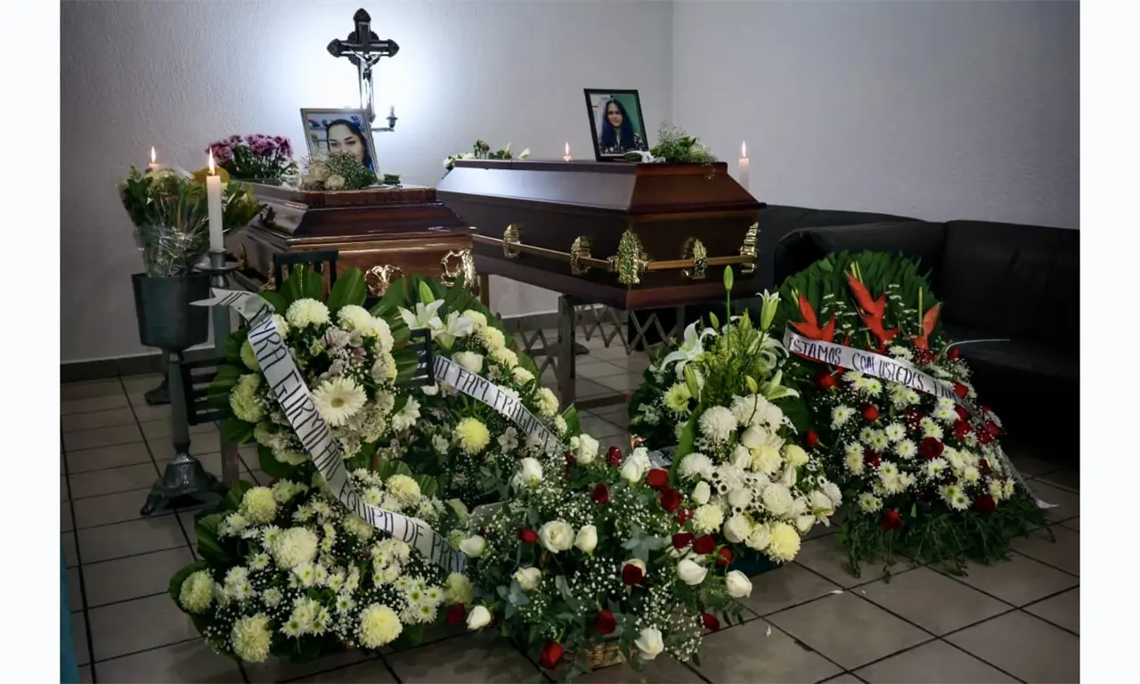  Último adiós a Cindy y Teresita, víctimas de doble feminicidio en Cuautitlán 