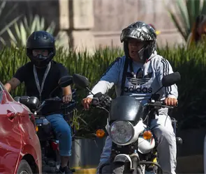 &iquest;Tienes moto en CDMX? As&iacute; puedes librarte del pago de tenencia en 2026