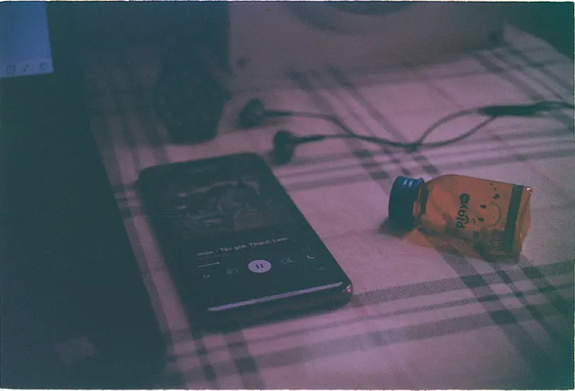 Una campaña de smishing suplanta a Spotify mediante SMS con errores ortográficos y enlaces peligrosos para obtener información financiera Una campaña de smishing suplanta a Spotify mediante SMS con errores ortográficos y enlaces peligrosos para obtener información financiera