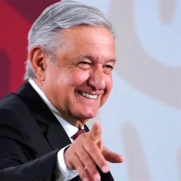 Aprueban cambiar papelería oficial en Cuautitlán con la leyenda 2026, año de AMLO Aprueban cambiar papelería oficial en Cuautitlán con la leyenda 2026, año de AMLO