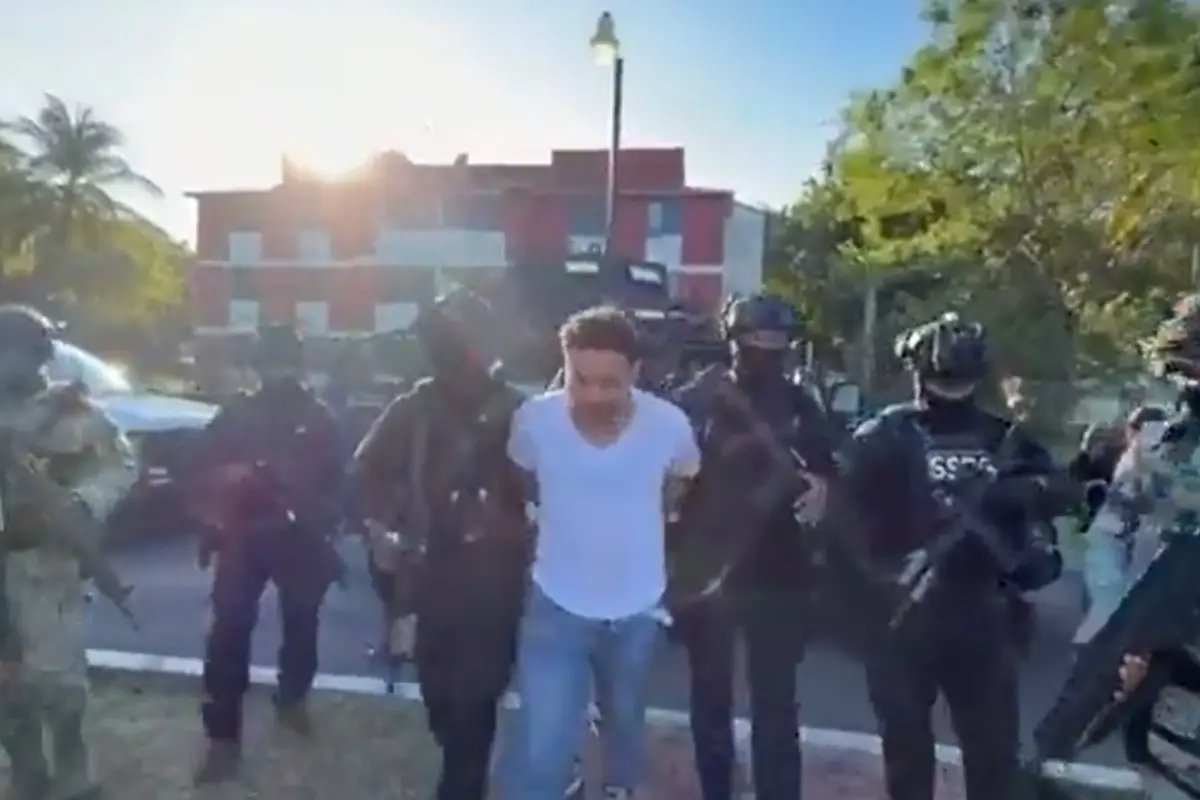  Así una mujer policía detuvo a “El Botox” tras intentar huir del operativo 