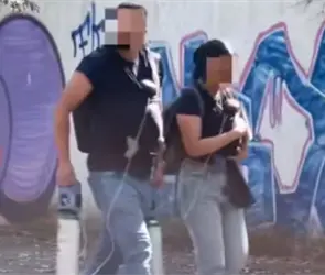 Encuentran a pap&aacute;s de beb&eacute;s con tanques de ox&iacute;geno; empresario prometi&oacute; que les dar&iacute;a un auto