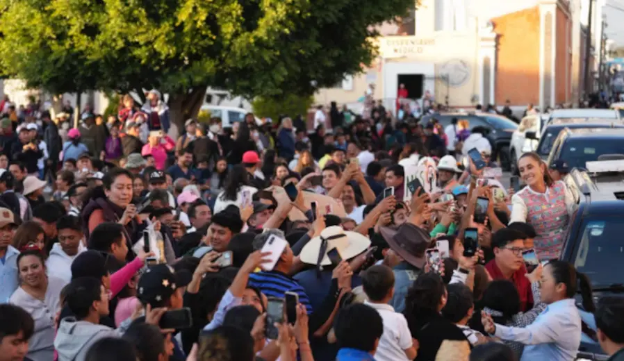 La mandataria mexicana estuvo acompañada por Alejandro Armenta, Citlalli Hernández y Ariadna Montiel. Especial