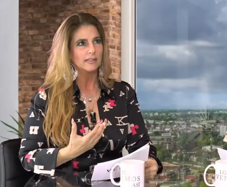 Tras esas declaraciones, Emiliano Aguilar comenz&oacute; a publicar videos en los que hablaba de las malas experiencias vividas con su padre y expresaba su apoyo total a su madre.