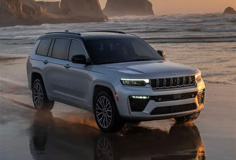 El fabricante define este modelo como un vehículo para vivir el máximo lujo en cada aventura. El fabricante define este modelo como un vehículo para vivir el máximo lujo en cada aventura.