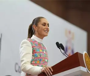 Sheinbaum destaca alza salarial y programas sociales durante gira en Puebla