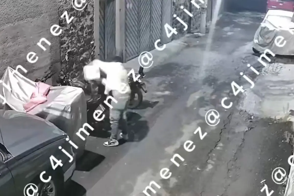 Ataque directo contra una vivienda y motocicletas Especial