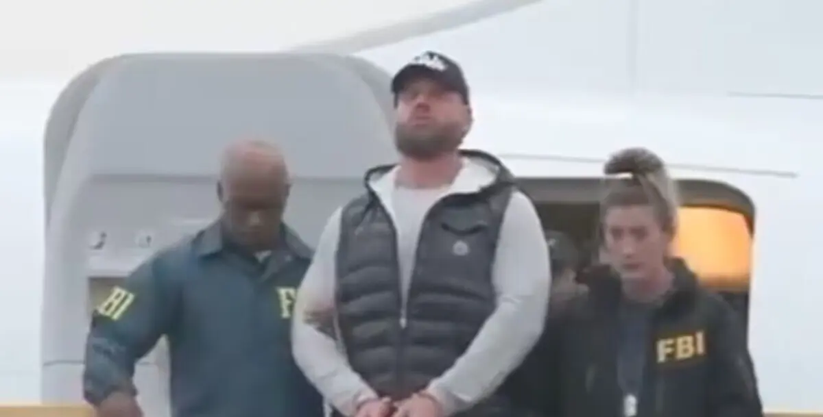  El exolímpico canadiense Ryan Wedding se entregó en la CDMX y fue extraditado a Estados Unidos por cargos de narcotráfico. 