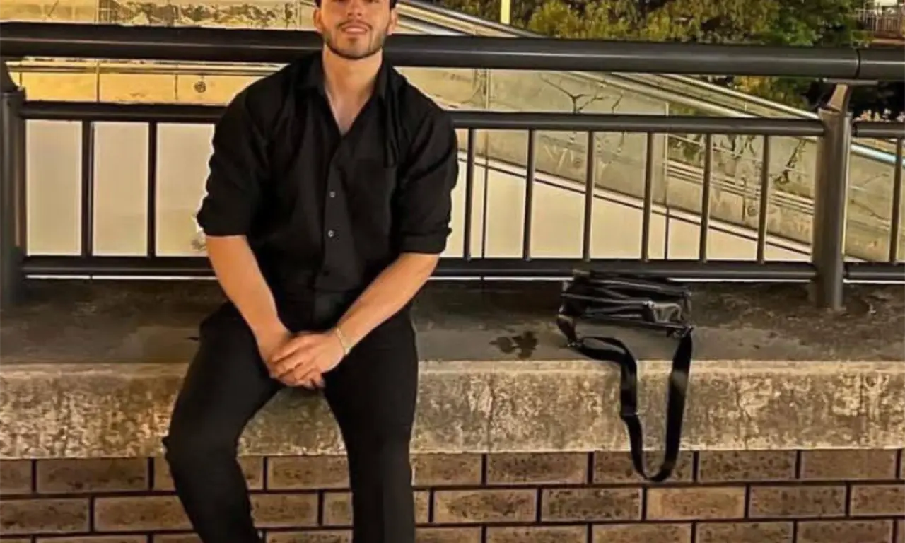  El joven de 22 años murió tras quedar en medio de un operativo militar en Culiacán. Su familia exige verdad, justicia y respeto a su memoria. 