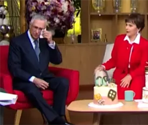 "Los ricos tambi&eacute;n lloran": Tunden a Salinas Pliego tras ser captado "llorando" en Ventaneando