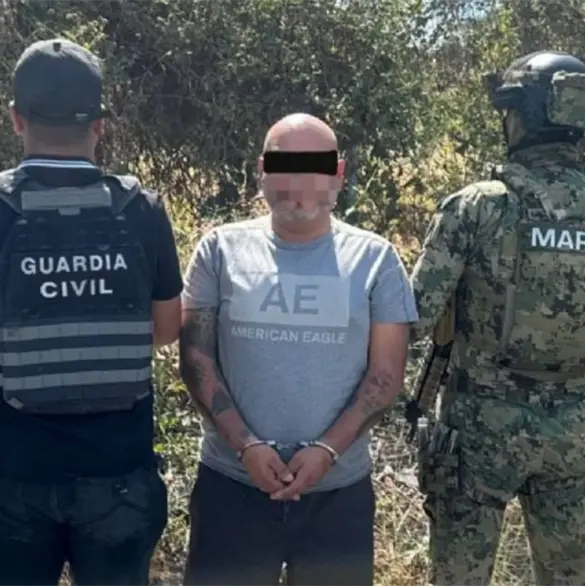 Detienen al presunto asesino de la familia de intérpretes de lengua de señas; sería familiar suyo Detienen al presunto asesino de la familia de intérpretes de lengua de señas; sería familiar suyo