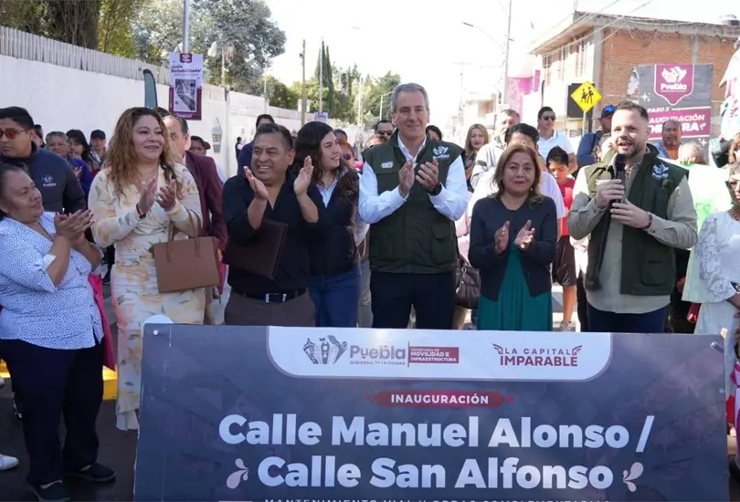 El momento de la entrega de la obra. El momento de la entrega de la obra.