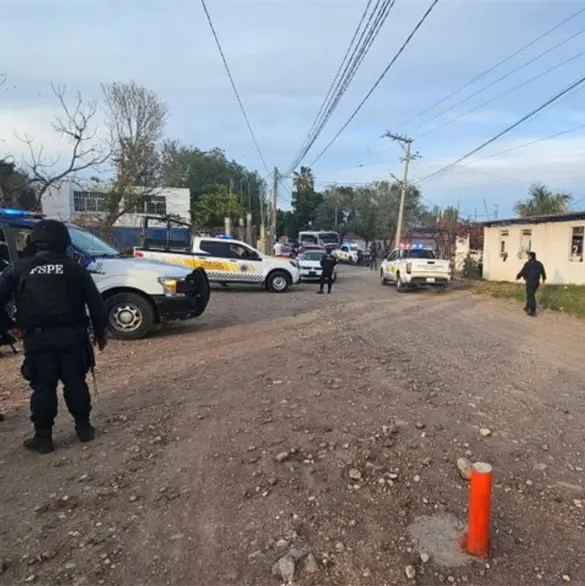 Sangre, botellas y veladoras: el rastro de la masacre en campo de futbol de Salamanca