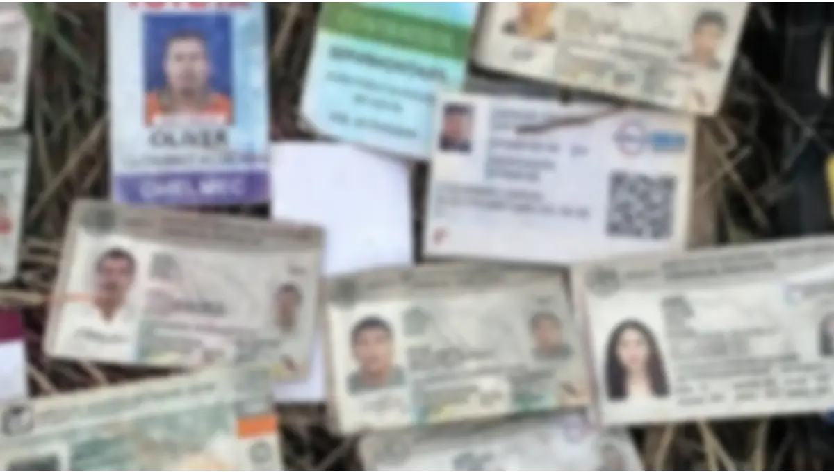  Parte de las credenciales encontradas en el rancho Los Gavilanes. 