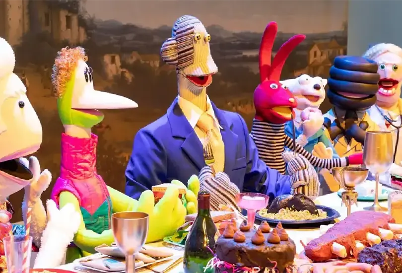 Ve a compartir la experiencia con otros asistentes que entienden las referencias, las canciones y el humor que convirti&oacute; a la serie chilena en un fen&oacute;meno cultural.