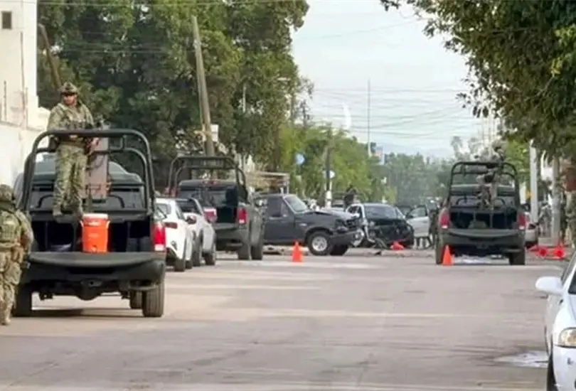 Atacan a Alejandro Bravo, secretario de Seguridad de Culiac&aacute;n