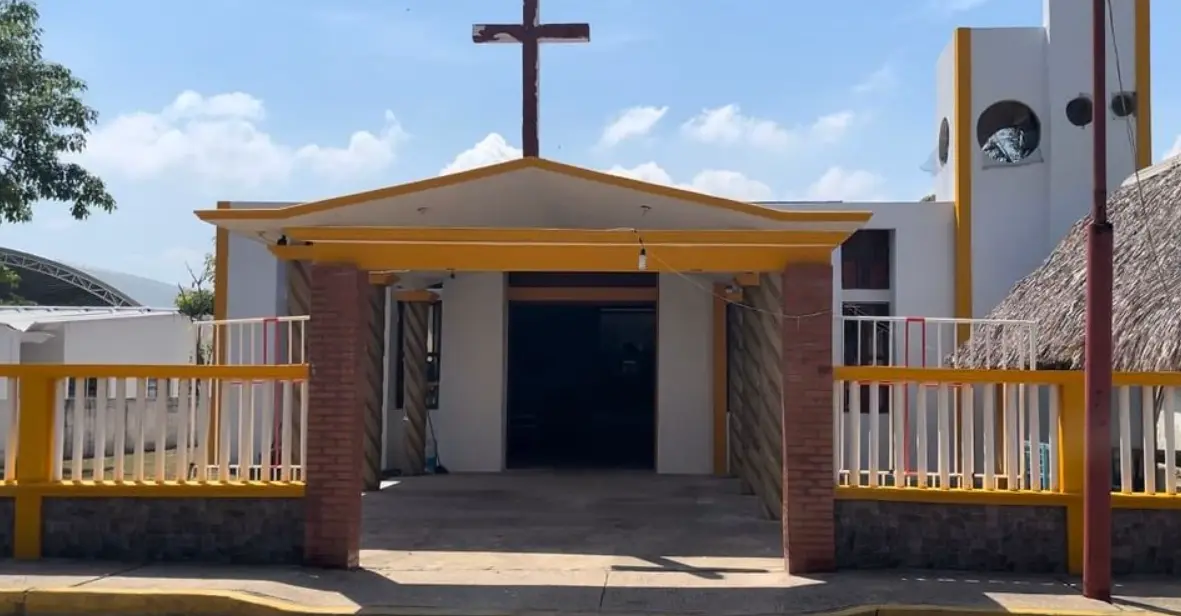 Sus padres participan como catequistas en la Parroquia de San Román, mientras que su hermano mayor se encuentra en preparación para el sacerdocio. Especial.