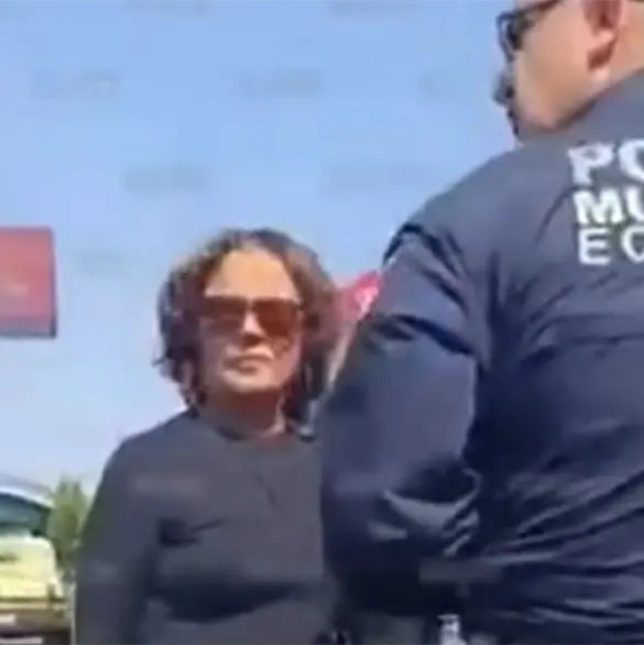 VIDEO: as&iacute; naci&oacute; Lady Estacionamiento tras pelear con polic&iacute;as por multa en Ecatepec