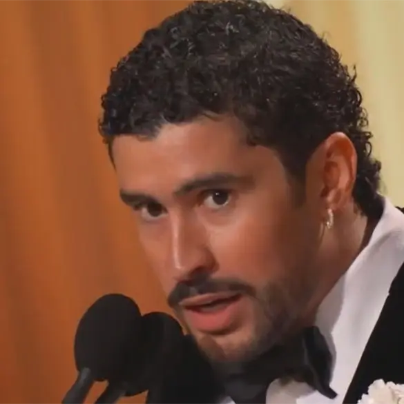 Bad Bunny lidera protesta migrante en los Grammy y desaf&iacute;a el discurso de Trump