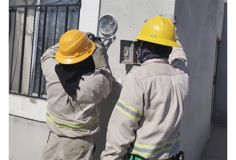 Gu&iacute;a de la CFE para prevenir accidentes y saber c&oacute;mo actuar ante riesgos el&eacute;ctricos
