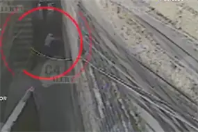 La atacan por la espalda y le roban sus ventas: as&iacute; asaltaron a abuelita en Tlalnepantla