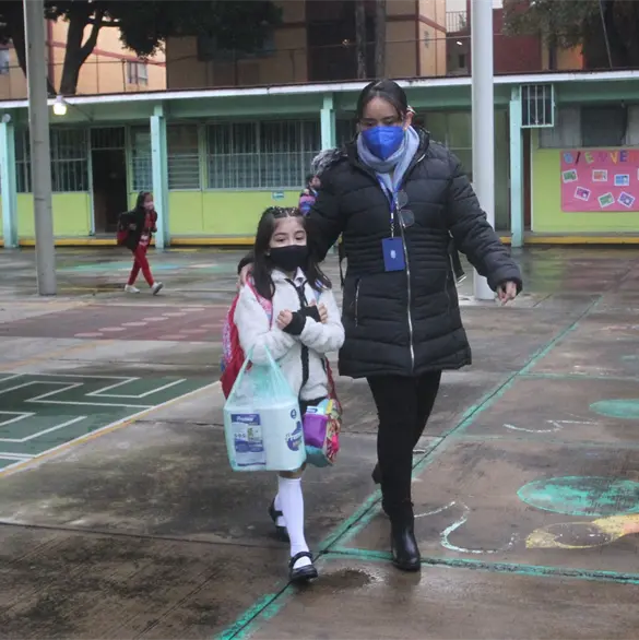 Por alza en los casos de sarampi&oacute;n, decretan uso obligatorio de cubrebocas en escuelas de Jalisco