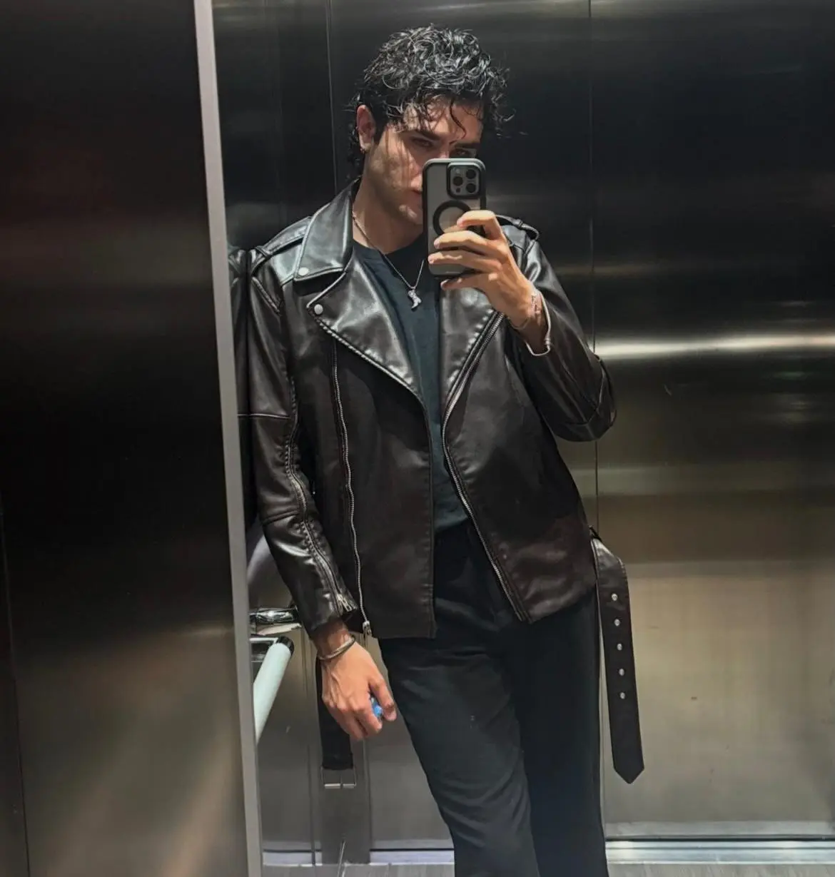 En los últimos años ha incursionado en el género de la música regional mexicana. En los últimos años ha incursionado en el género de la música regional mexicana.