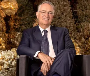 Salinas Pliego califica de "incre&iacute;ble" el sal&oacute;n de belleza: "lujos a costillas del pueblo"