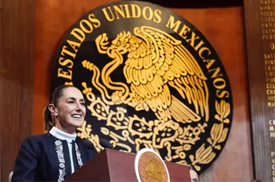 "M&eacute;xico no se arrodilla": Sheinbaum responde a EE.UU. y defiende la soberan&iacute;a nacional