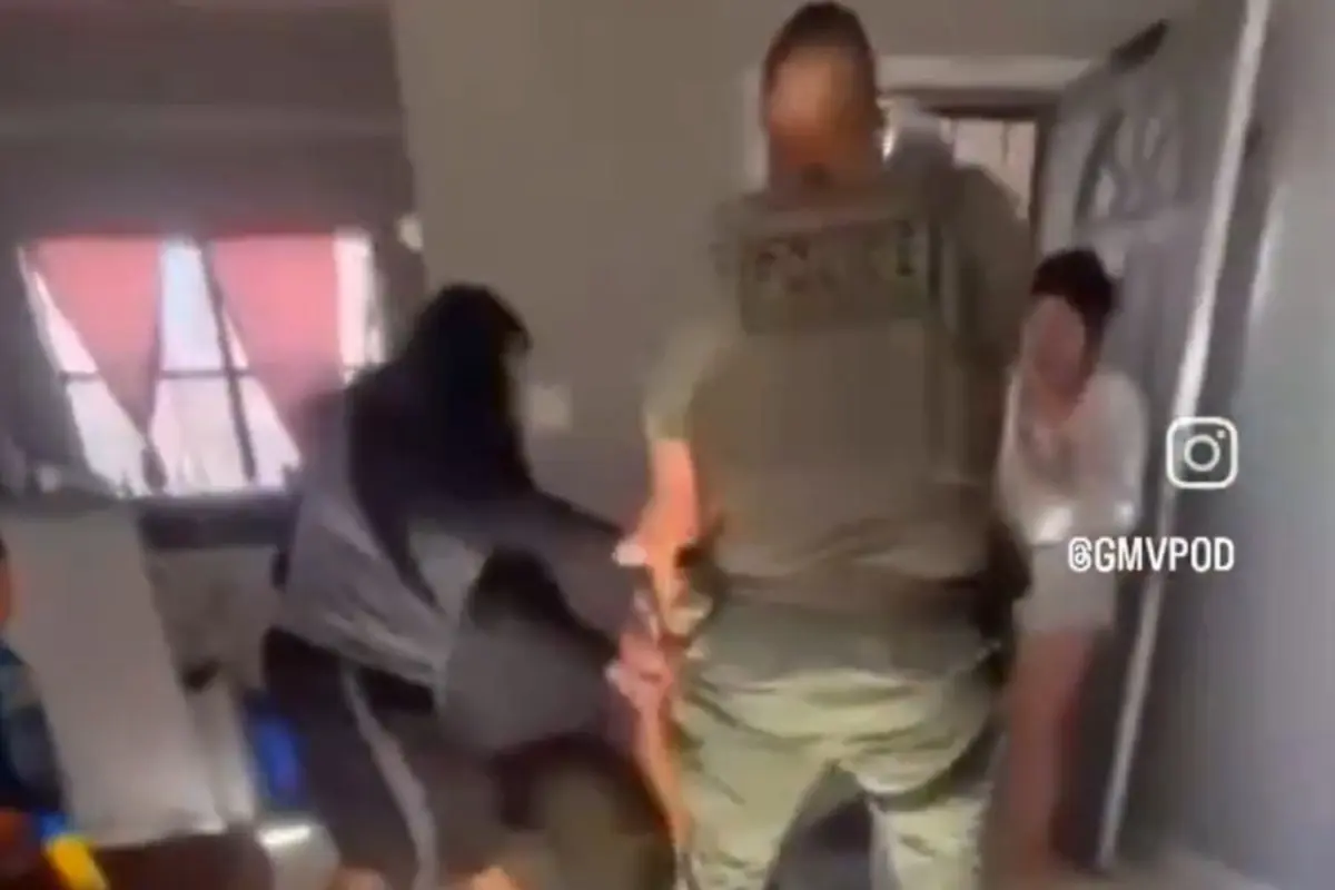  ICE irrumpe sin orden judicial en casa de familia hispana en Texas 