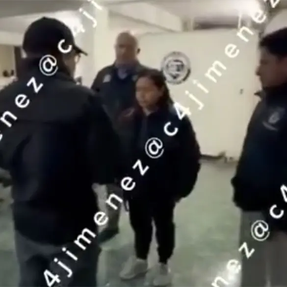 As&iacute; fue el momento en que detuvieron a Gaby "N", enfermera que atropell&oacute; a motociclista