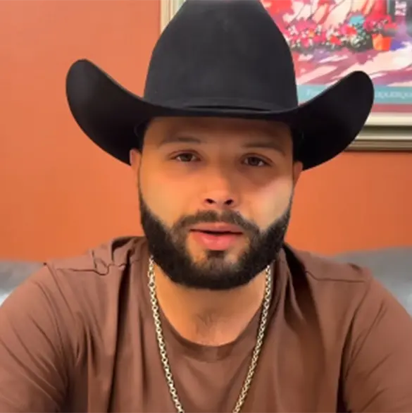 Leonardo Aguilar responde a burlas por ofrecer concierto casi vac&iacute;o